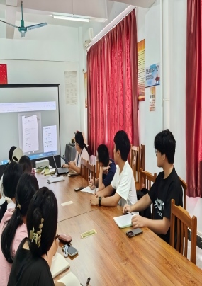 细化业务标准 压实岗位责任 ——图书馆召开2024、2025级勤工助学学生工作会议